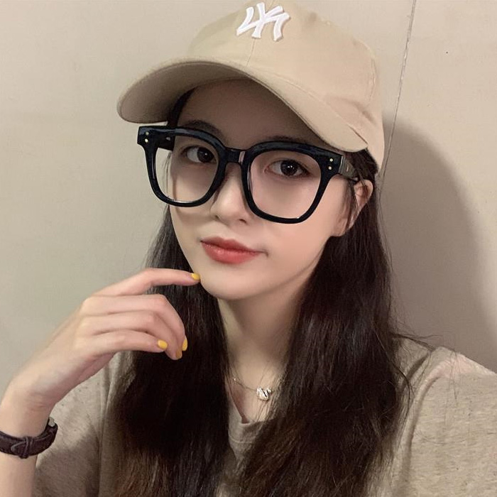 Anti-blue light glasses men and women universal radiation protection square large frame mesh red-thin glasses flat-mirror nearsightedness glasses frame