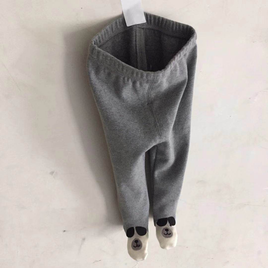 ins exploits 2022 spring and autumn Korean embroidery small bear infant inner lap pants socks male and female baby even in the foot inside lap pants
