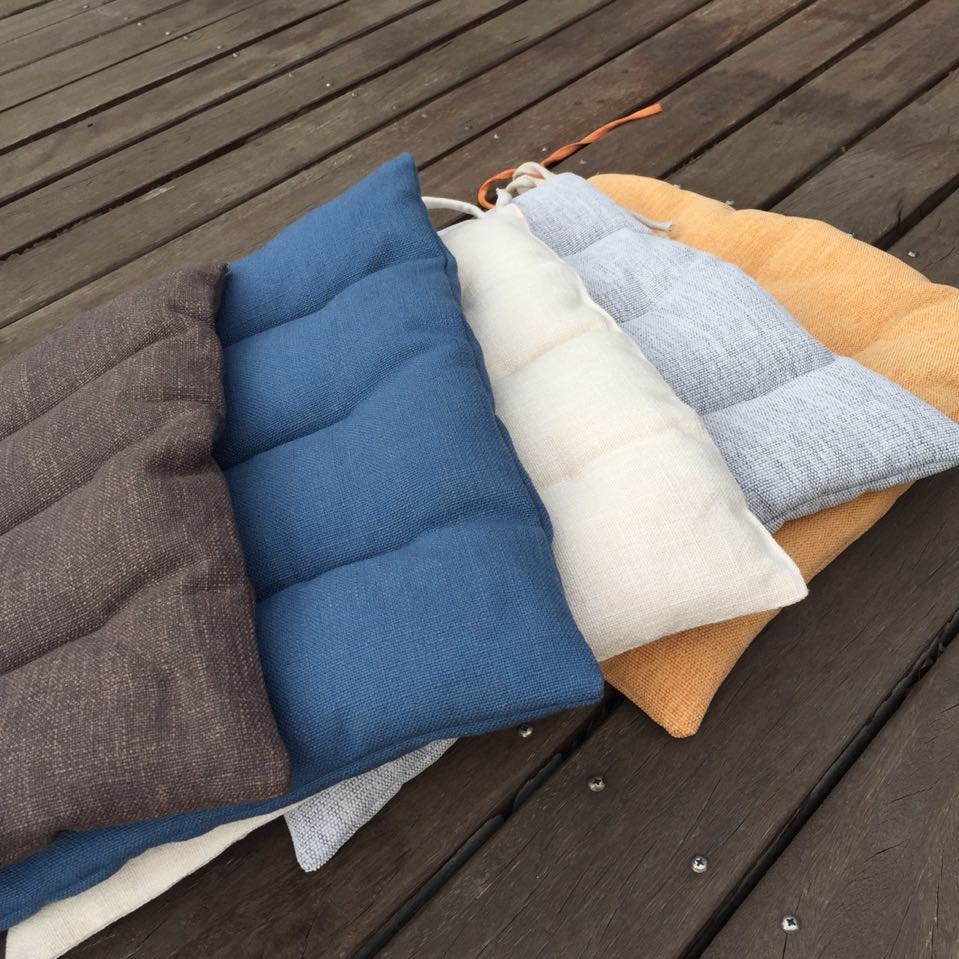 Phần mỏng kiểu Nhật đơn giản màu đơn giản cotton và vải lanh ghế đệm Bốn mùa máy tính văn phòng đệm ghế ăn đệm chống trượt - Ghế đệm / đệm Sofa đệm bàn ghế gỗ