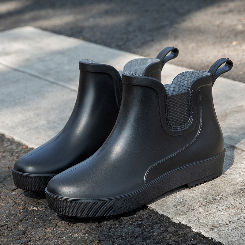 Soft sole anti-skid kitchen bare shoes four seasons rainproof shoes shoes and shoes female middle-low-cylinder adult suite shoes wash car