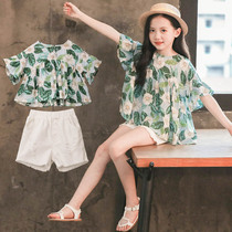 Korean girls suit 2021 summer new childrens short-sleeved top shorts in the big childrens Korean version of the foreign style two-piece set