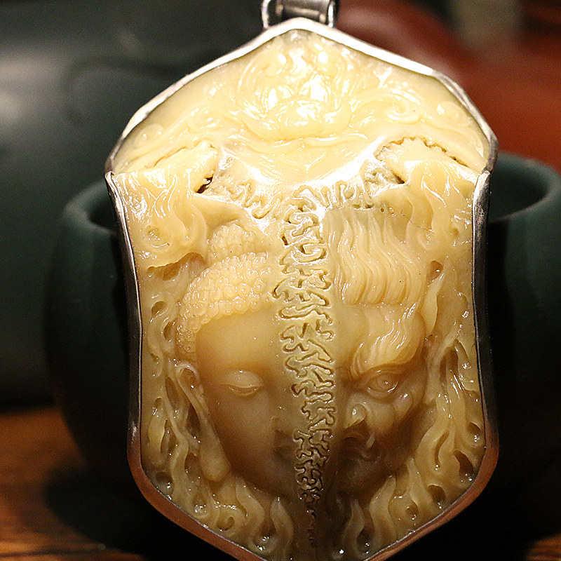 Purple Cloud Huiwen Playing Deer Bone Three World Cards Handmade Bag Silver One-Read Between the Buddha and the Three Worlds Cards have been made to appreciate