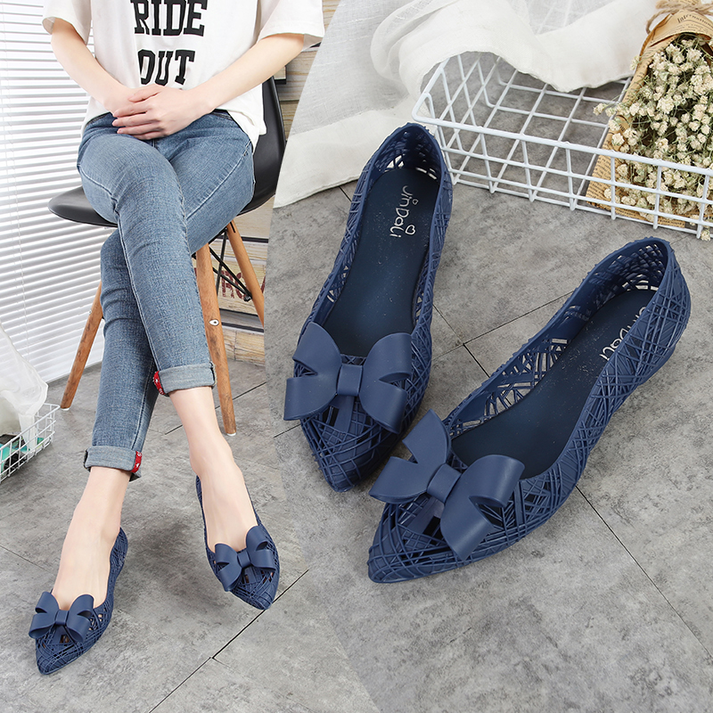 waterproof beach shoes womens