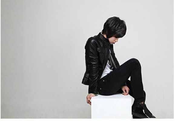 Perruque cheveux raides Court - Ref 2610469 Image 32