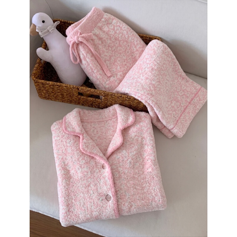 Gentle Girly Pink Leopard Print Knitted Pajamas for Women 2026 Winter New Warm Half-Velvet Home Wear Two-Piece Set