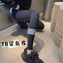 TB shark skin beating underpants woman outside wearing autumn and winter plus suede high waist conspicute skinny skinny slim fit Barbie yoga pants