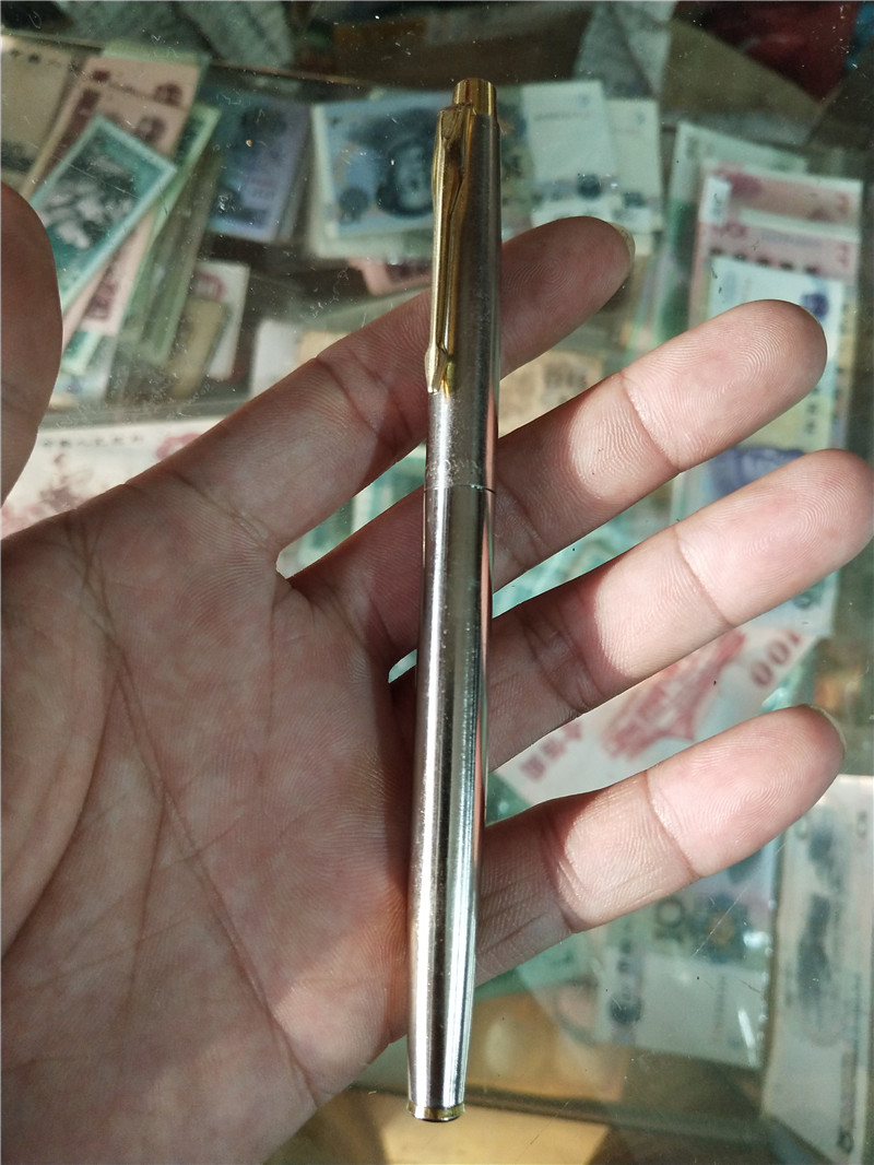 CROWN pen in the head.