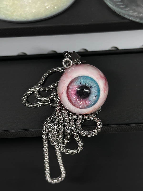In-Stock Eyeball Necklace Sweet Cool Devil's Eye Pendant Accessory Horror Halloween Y2K Pendant Gift Witch In-Stock Eyeball Necklace Sweet Cool Devil's Eye Pendant Accessory Horror Halloween Y2K Pendant Gift Witch