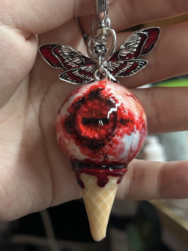 Original Eyeball Keychain Bag Pendant, Fashionable and Unique Dark Demon Eye Cthulhu Weird Holiday Gift