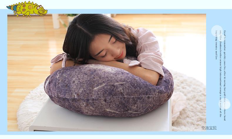 Mô phỏng gối đá ngỗng đá mềm thắt lưng đệm sáng tạo đồ chơi sang trọng siesta 趴 gối nam và nữ món quà sinh nhật gối tựa lưng sofa cao cấp