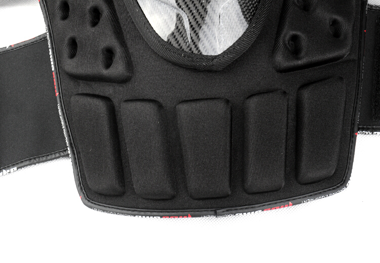 Xe máy chính hãng bằng sợi carbon bảo vệ xe đua off-road xe đầu gối miếng đệm khuỷu tay chống ngã Knight thiết bị xà cạp 1017 găng tay chạy xe