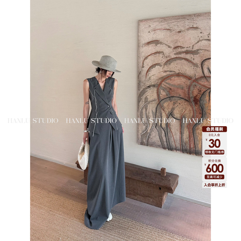 Hanlu Studio Brand Original Niche Asymmetrical Bias-Cut Cocoon-Shaped Fashionable High-End Gray Geometric Skirt Hanlu Studio Brand Original Niche Asymmetrical Bias-Cut Cocoon-Shaped Fashionable High-End Gray Geometric Skirt