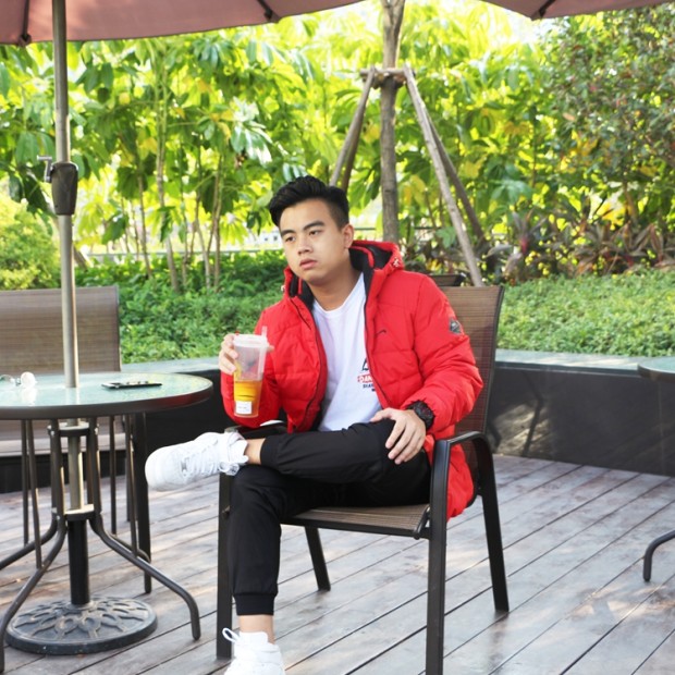 贵人 鸟 男装 正品 2017 mùa đông mới thể thao nhanh khô và áo khoác giải trí trùm đầu xuống 2075061 - Thể thao xuống áo khoác áo phao dáng ngắn