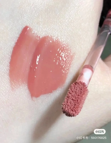 Spot Bobbi Brown Barbie Bora Lip Glaz