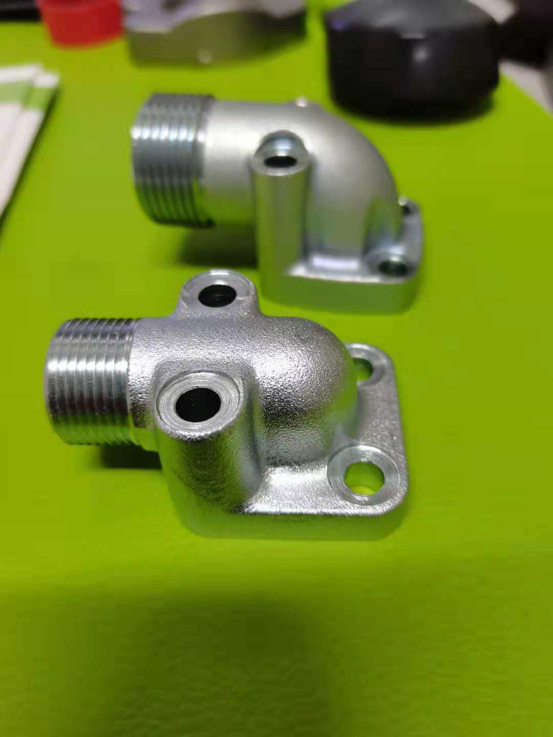 Pump oil mouth 90-degree method Lanan buckle hydraulic piece