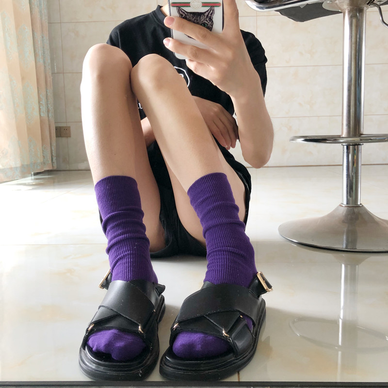 Mùa hè lưới màu đỏ vớ của phụ nữ Kẹo Hàn Quốc màu rắn màu tím Phụ nữ màu tím đống Nhật Bản vớ với dép vớ nữ cổ ngắn