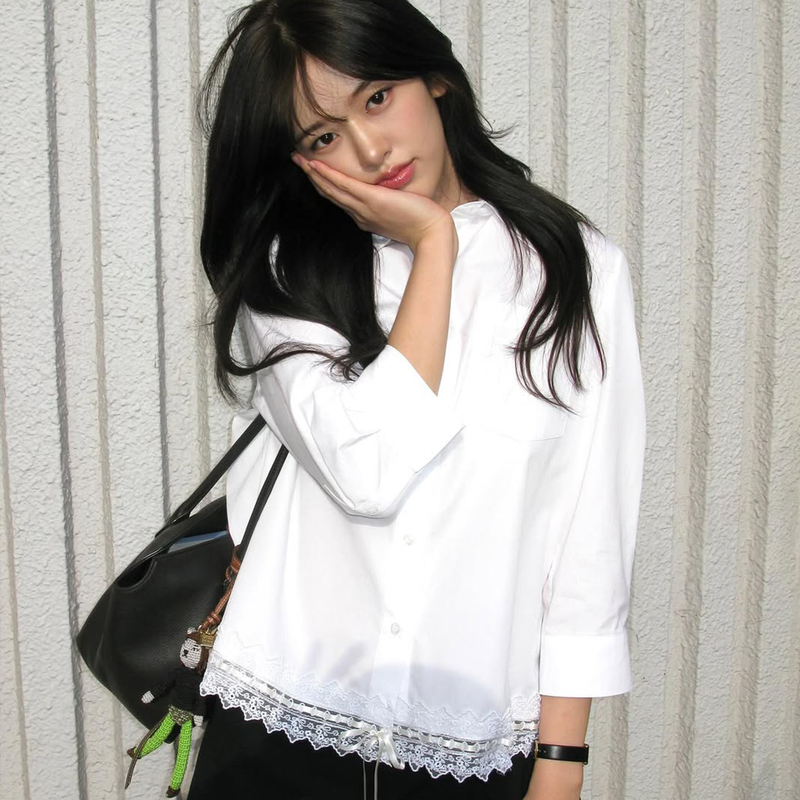 An Youzhen Celebrity-Inspired White Lace Patchwork Three-Quarter Sleeve Shirt Top for Women, Korean Style, Summer 2026