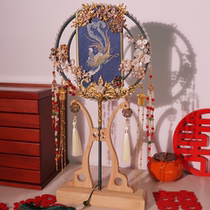 Bride holds Chinese wedding Xiuhe clothing embroidery fan double-sided Chinese style classical craft fan China fan manual