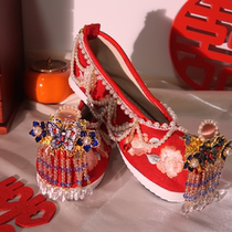 Original Chinese-style Chinese shoe Xiuhe wedding shoes flat heel Phoenix ancient style bride embroidery shoes hand string bead Song