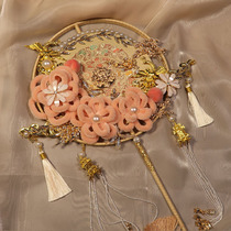 Wedding Hanfu bride holding flower Xiuhe ancient style long handle Group fan girlfriends wedding gift velvet flower happy fan wedding fan