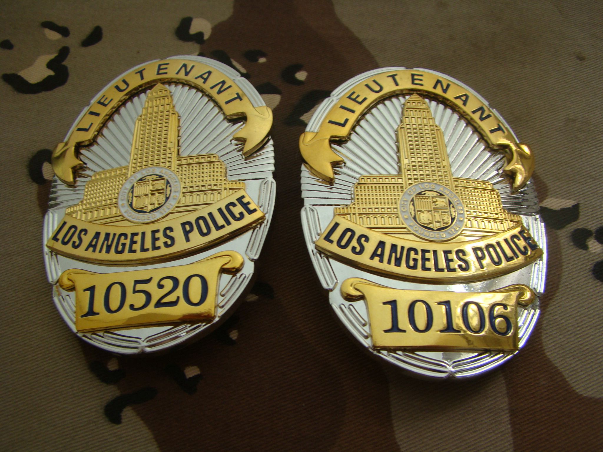 American Metal Badge Los Angeles Badge LAPD LIEUTENANT Combination Structure Pure Copper