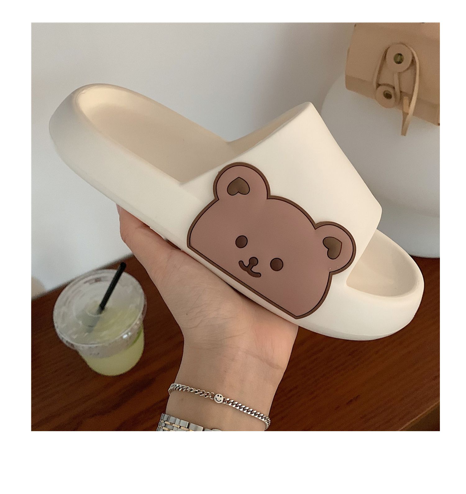 Women's Fashion Bear Round Toe Slides Slippers display picture 6