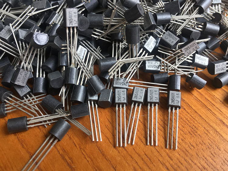 Brand new original installed Philips 2N5401 silver face triodes