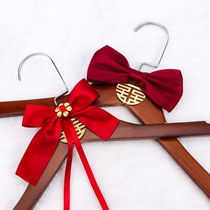 Wedding Festive Clothes Hangers Wedding items Weddings New groom Bride Show and solid wood Clothing Wedding Dress Shelf Decoration