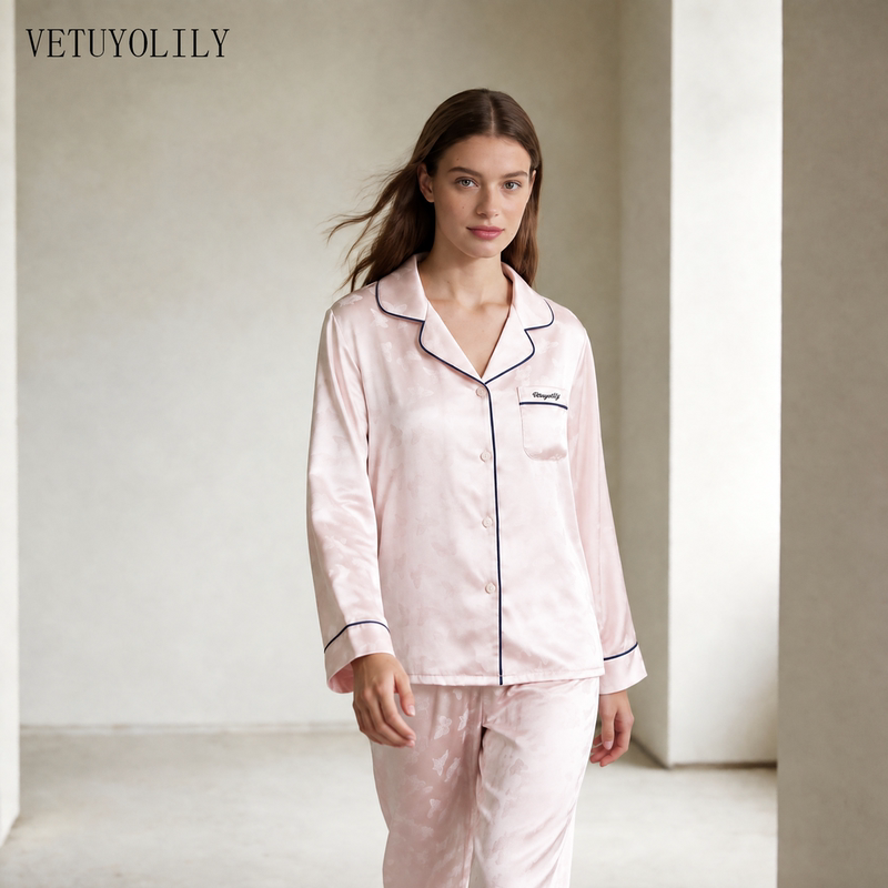 Light Luxury Cardigan Printed Ice Silk Pajamas for Women, Long-Sleeved, Lapel, Loose Jacquard Butterfly Loungewear, Recommended as a Gift Light Luxury Cardigan Printed Ice Silk Pajamas for Women, Long-Sleeved, Lapel, Loose Jacquard Butterfly Loungewear, Recommended as a Gift