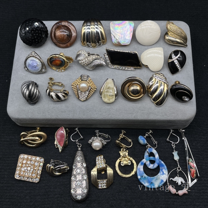 Vintage Single Ear Clip Acrylic Shell Alloy Rhinestone Retro Earrings Black Enamel Ear Jewelry