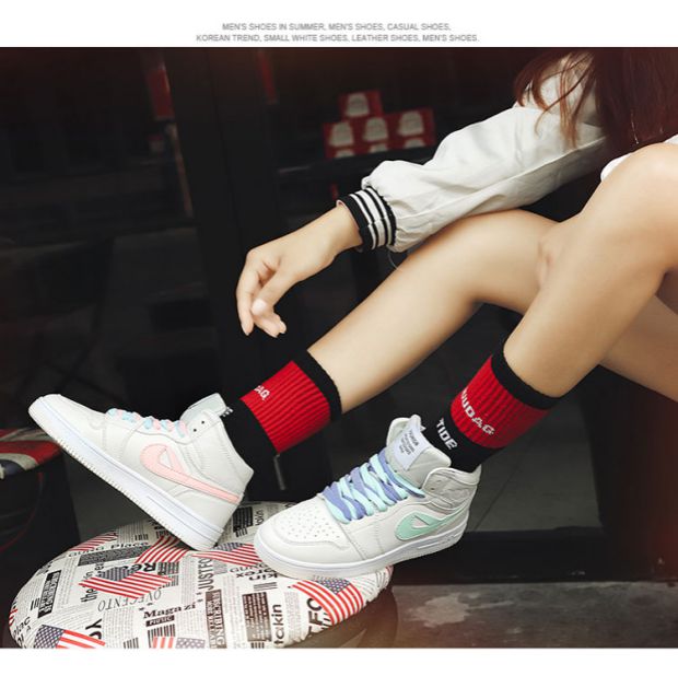Aj1 đàn ông và phụ nữ hip hop cao vài cặp đôi sinh viên màu sắc không khí số một đôi giày nữ màu xanh bột Giày thể thao Hàn Quốc giày the thao nữ giá rẻ