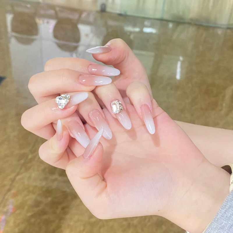Cool and Pure Style, Simple and Elegant, Milky White Gradient Long Bridal Nails, Finished Product, Removable, Handmade Wearable Nail Pieces