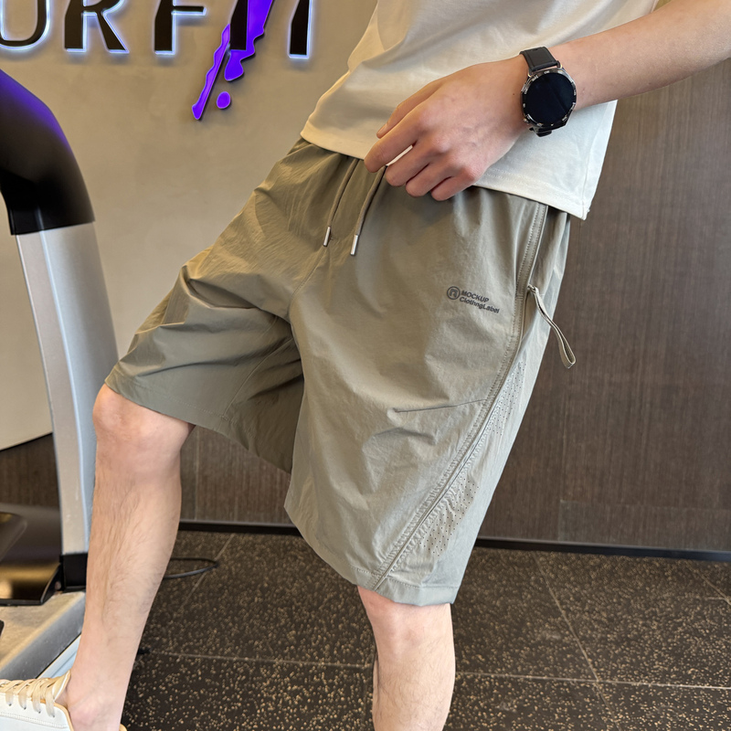 2026 New Zipper Pocket Cargo Shorts for Men, Summer Breathable Loose Sports Shorts, Beach Casual Pants