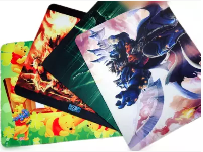 Medium color cute cartoon office game mouse pad 20*24*1 5