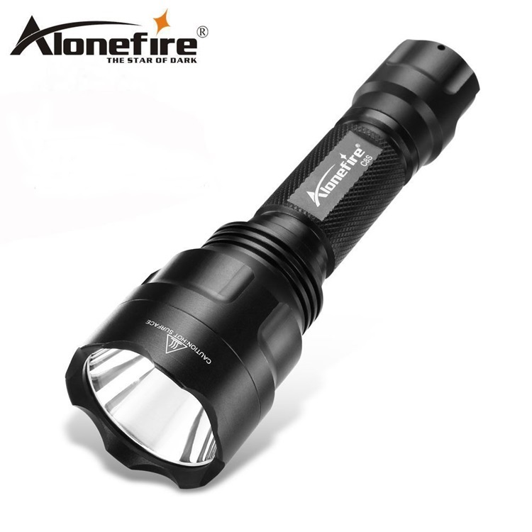 Outdoor L2 light intense light flashlight rechargeable LED outdoor home rechargeable night riding flashlight searchlight C8s