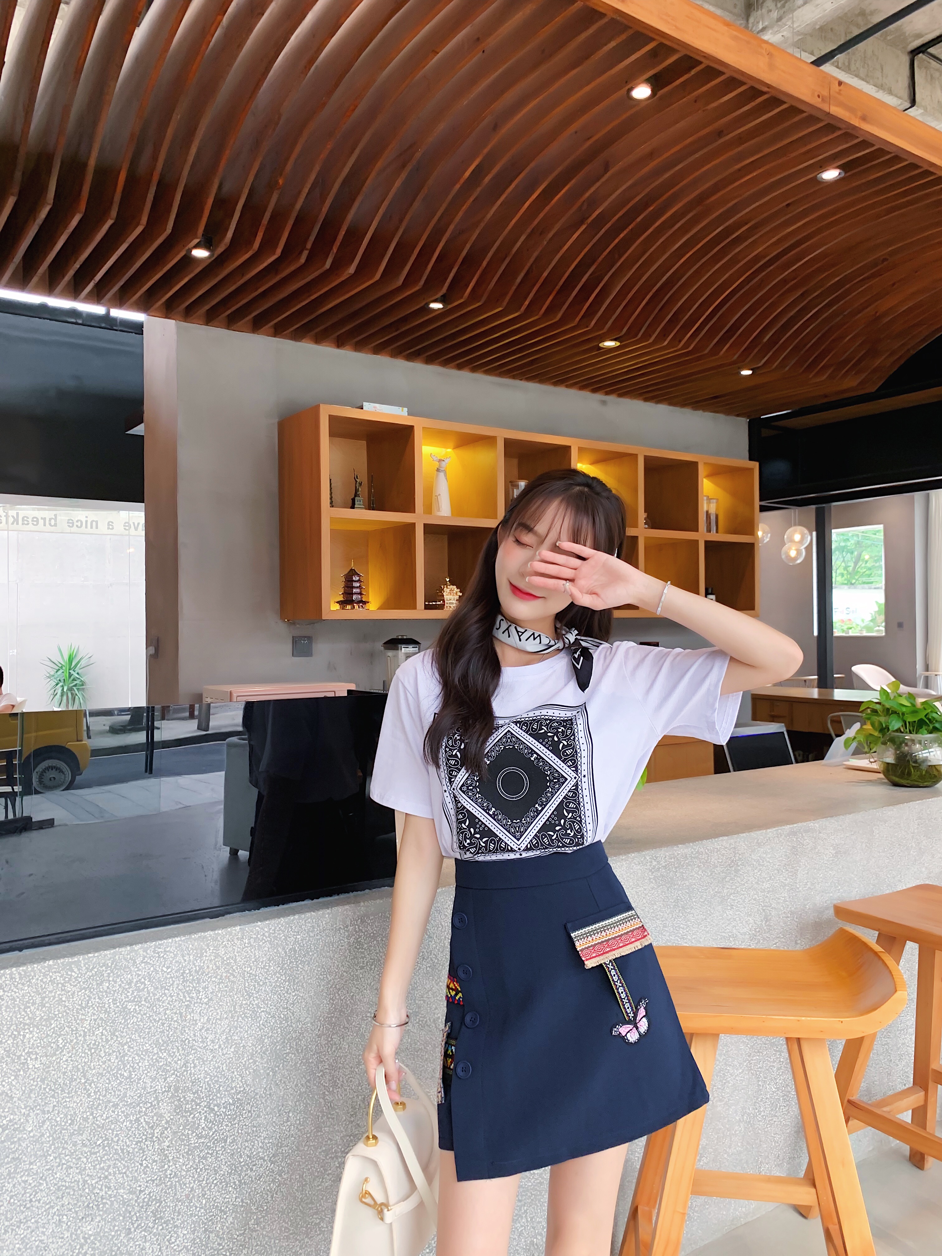 VK旗艦店 韓系圖騰印花T恤刺繡半身裙時尚套裝短袖裙裝