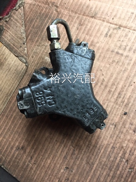 Diesel oil pump 0445010038 Bosch spray oil pump BOSCH high-pressure oil pump 33100-27000