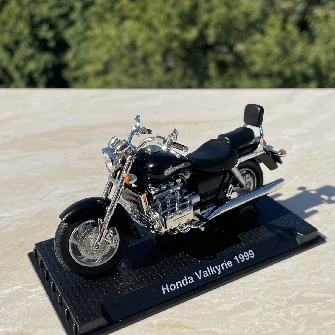 1:24 Scale Honda Valkyrie 1999 Motorcycle Diecast Metal / Plastic