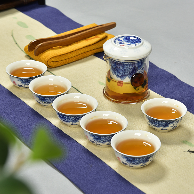 Blue and white porcelain glass ceramic kung fu tea tea ware ears travel tea set dry terms plate simple portable package