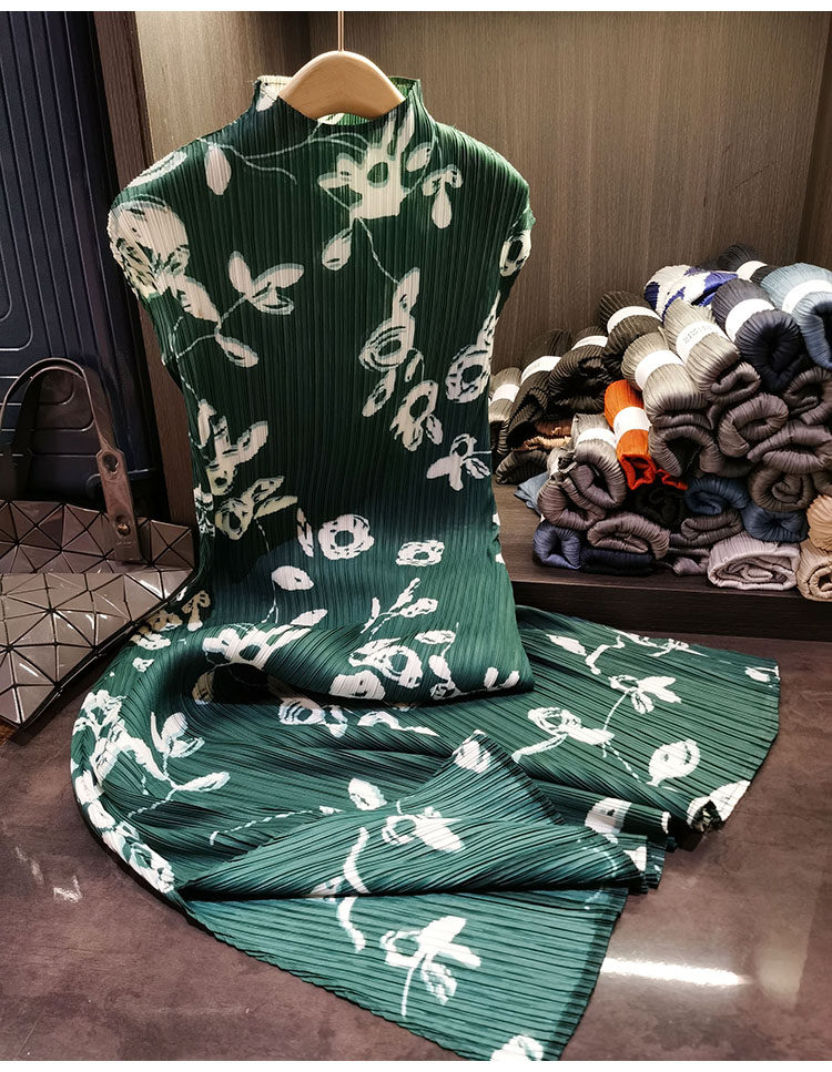 Đầm maxi nữ cổ đứng tay ngắn in họa tiết xếp ly xẻ tà — Màu đen, Màu xanh lá, Màu mơ chi tiết 17