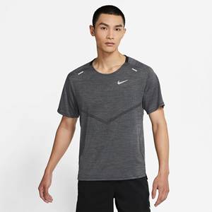 Nike耐克官方DRI-FIT ADV TECHKNIT ULTRA男子短袖跑步上衣CZ9047