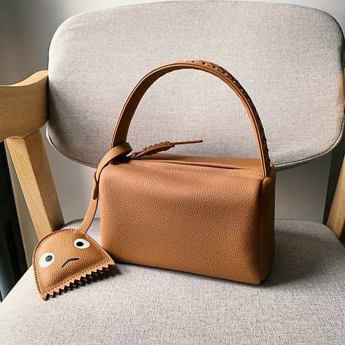 Весенняя небольшая сумка через плечо, дизайнерская плетеная подушка