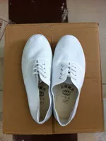 Белый (версия со шнурками)