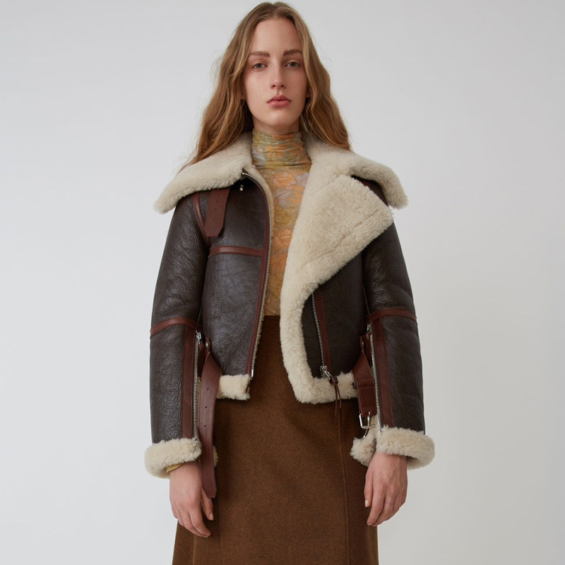 CC LIMITED21 autumn and winter new lamb fur gross All car jacket female short dermis Leather Grass Thickened Tide