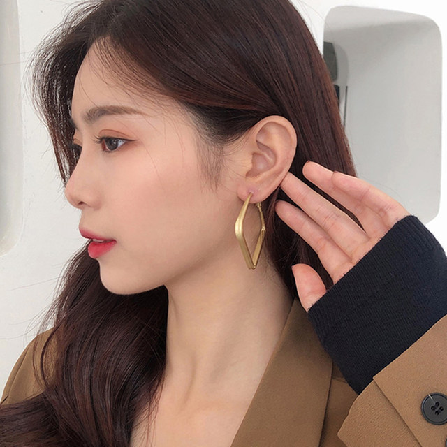 s925 silver needle earrings female Korean temperament net red earrings 2021 new trendy earrings net red simple ear jewelry