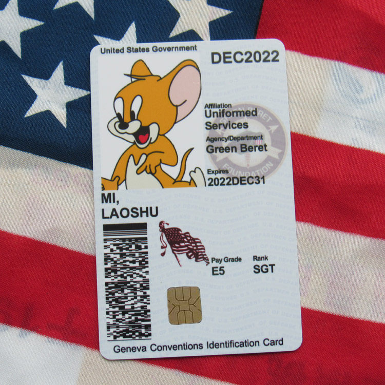 Personality Customized Entertainment Cartoon cartoon COS Film and TV props card US Green Berehat personality Custom card