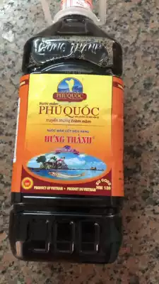 Vietnam rich country fish sauce nuoc mam phu quoc 4L barrel dining room with incense 25-30 degree fish sauce