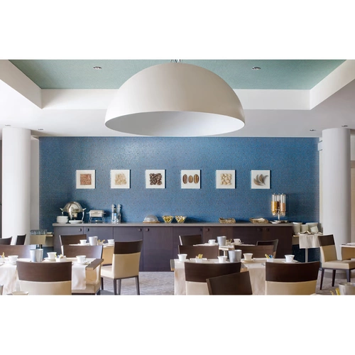 Стеклянная синяя нескользящая мозаика для спортзала