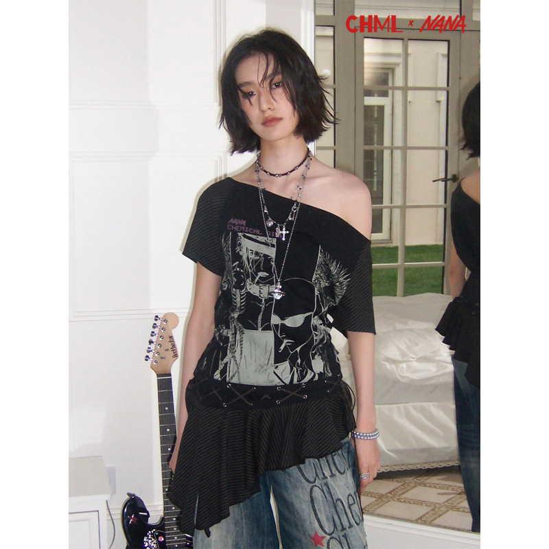 Chemical Girl × Nana Collaboration: Irregular Shoulder Design, Ruffled Hem, Tie-Up Printed T-Shirt for Women, Summer