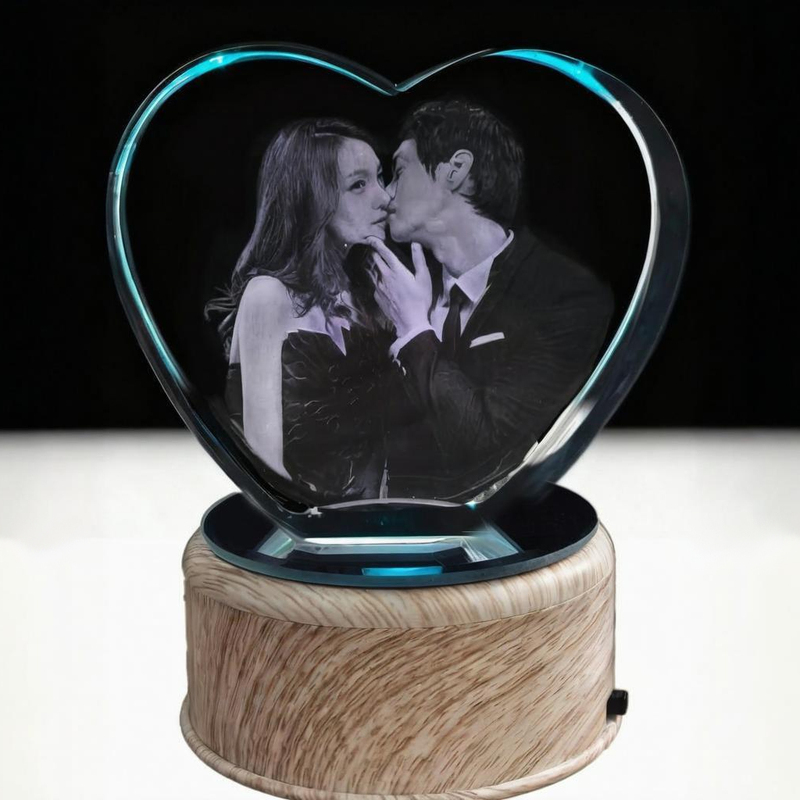 Wedding Anniversary Gift for Wife, Practical First Anniversary Gift for Newlyweds, Birthday Gift for Foreigners, Real Photo Crystal Figurine